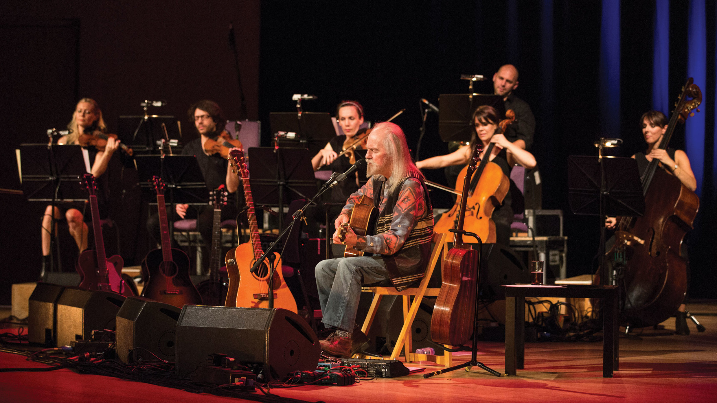 Roy Harper on stage with string ensemble