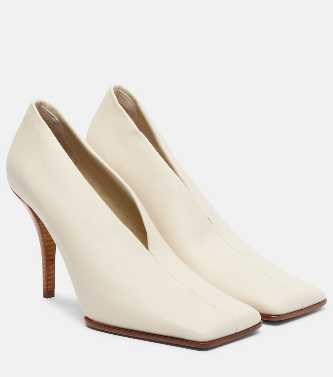 90 Leather Pumps in White – Alaia