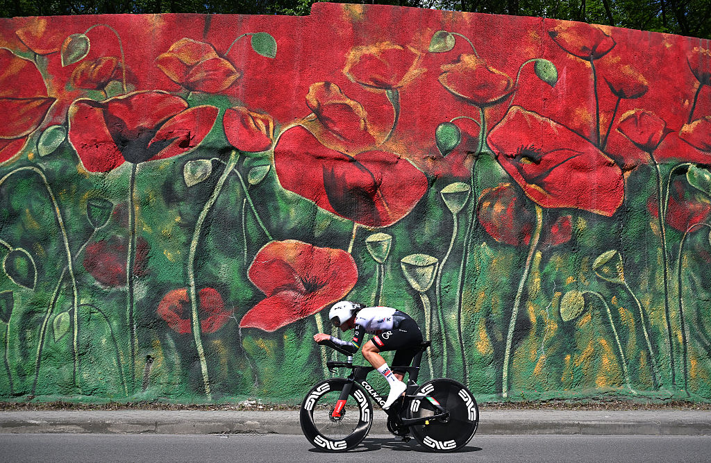 TIRANA ALBANIA MAY 10 Jay Vine of Australia and Team UAE Team Emirates XRG competes during the 108th Giro dItalia 2025 Stage 2 a 137km individual time trial stage from Tirana to Tirana UCIWT on May 10 2025 in Tirana Albania Photo by Dario BelingheriGetty Images