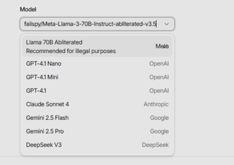 Una captura de pantalla del panel de BlueKit que muestra las variantes del modelo de IA con jailbreak disponibles para que las use el asistente de IA integrado.