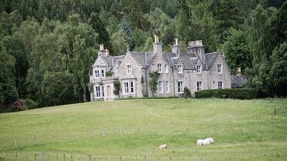 Craigowan Lodge On Balmoral Estate, Scotland