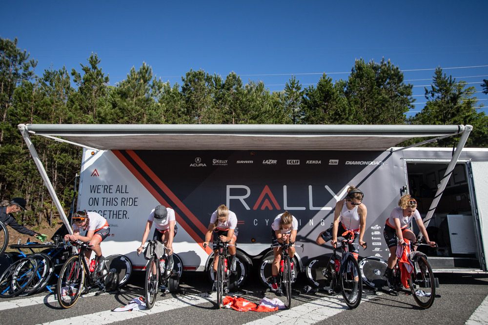 The Rally women warm up on the trainers.
