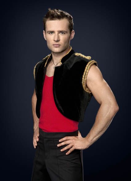 Harry Judd: &#039;I&#039;m hooked on fake tan&#039;