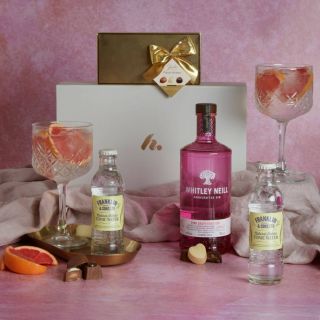 Pink gin and chocolates hampers.com