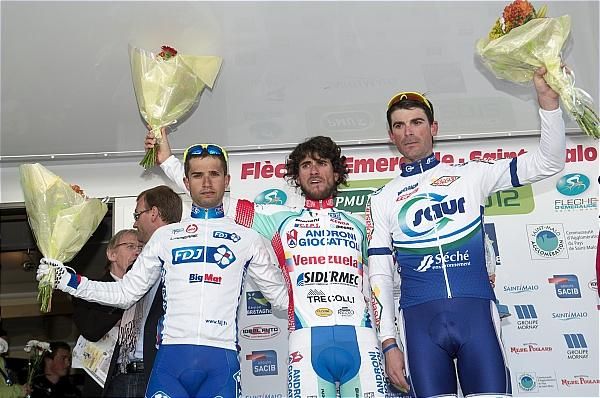 The podium: Nacer Bouhanni (FDJ-Big Mat, Roberto Ferrari (Androni Giocattoli), Jimmy Engoulvent (Saur - Sojasun)