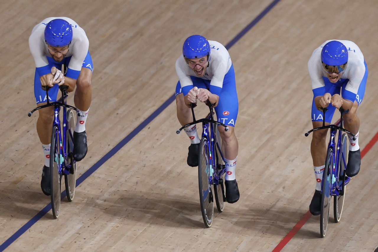 The Italian team in the Tokyo 2020 Olympic Men&#039;s team pursuit final