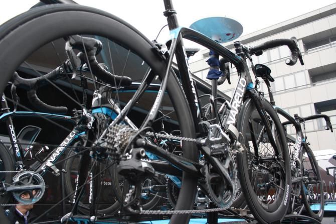 Mathew Hayman's spare Pinarello