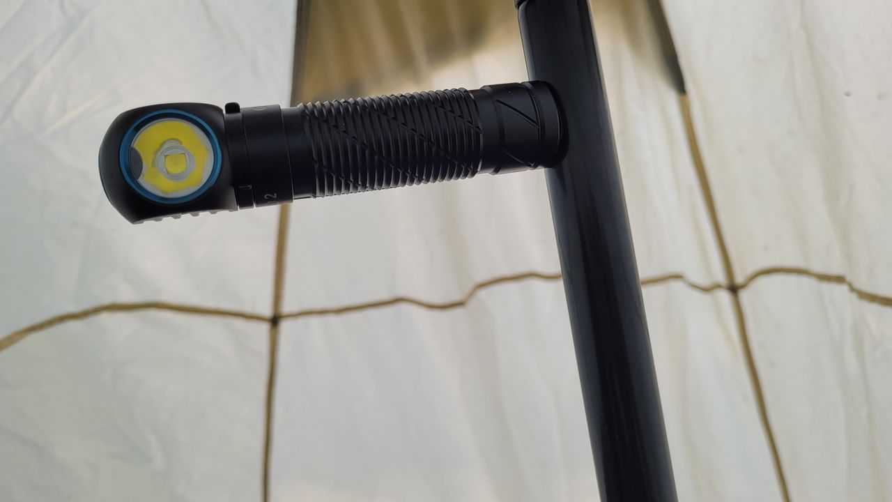 OLIGHT Perun 2
