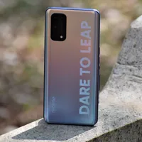 Realme X7 Pro at Rs 27,999 | Rs 2,000 off