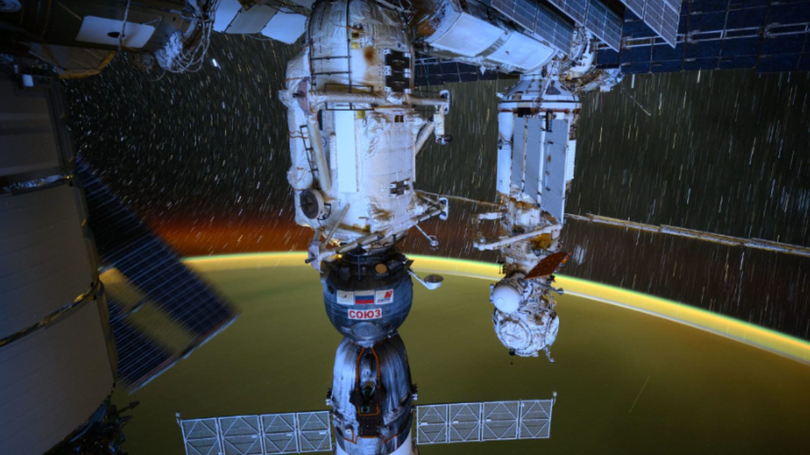 NASA astronaut Don Pettit and 2 cosmonauts will return to Earth on