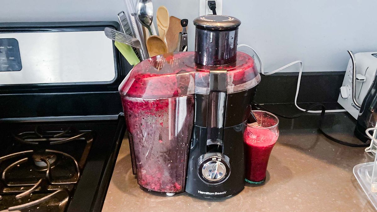 Hamilton Beach Big Mouth Juice Extractor review Tom's Guide