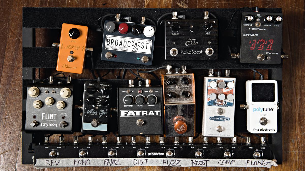 Graham Coxon&#039;s pedalboard