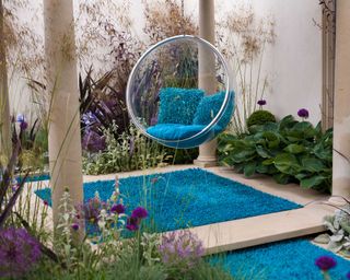 outdoor rug and hanging egg chair