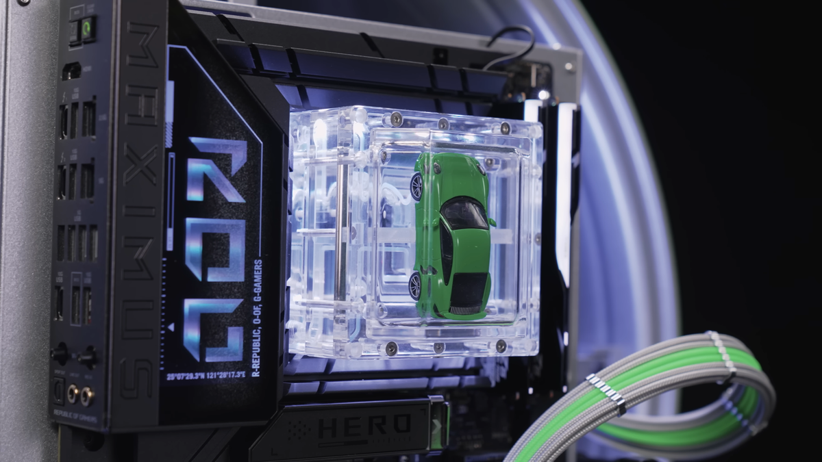 Porsche Wheel PC from JCustom &amp; GeForce Garage