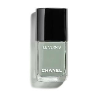 Chanel Le Vernis Nail Colour in Cavalier Seul