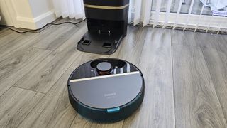 Philips HomeRun 7000 Series Robot vacuum cleaner with mop review