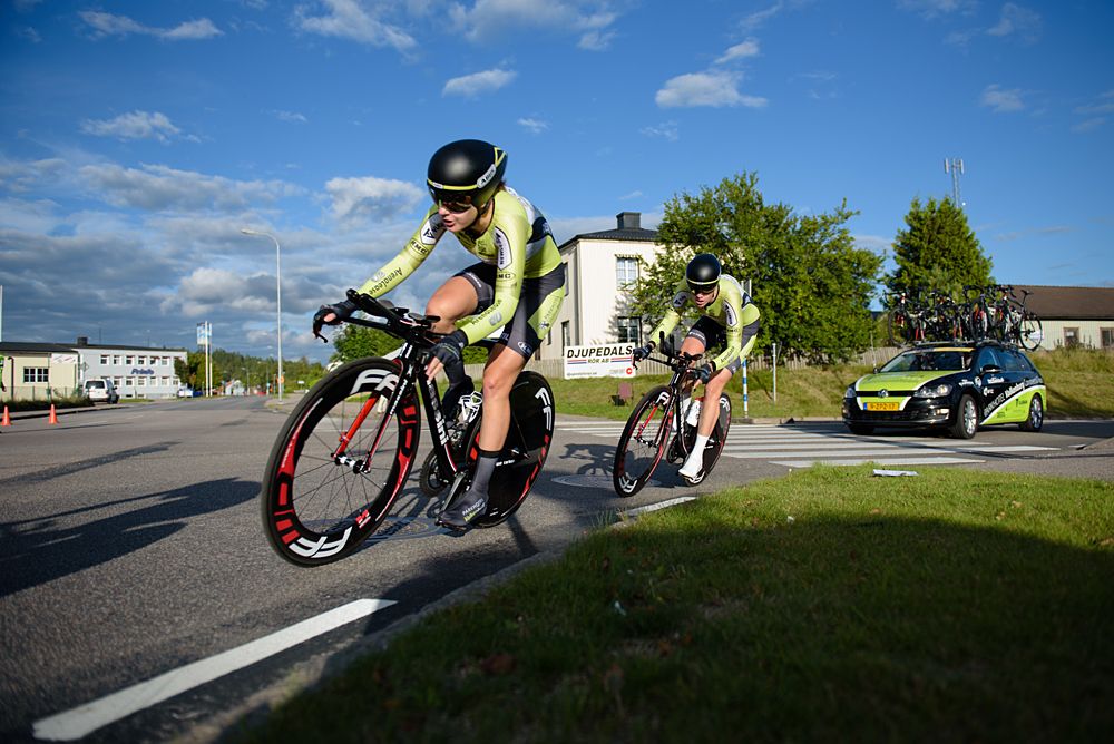 Hannah Solovey (Parkhotel Valkenburg) approaches 500 metres to go at the 42,5 km team time trial of the UCI Women's World Tour's 2016 Crescent V&aring;rg&aring;rda Team Time Trial