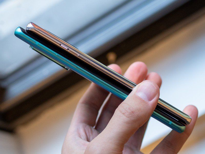 OnePlus 8 Pro vs. OnePlus 8