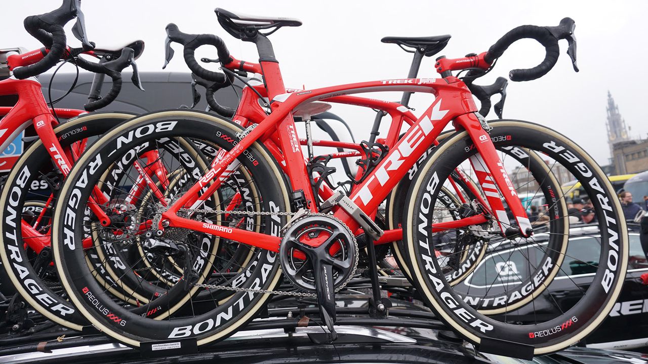 John Degenkolb's spare Trek Madone atop one of the Trek-Segafredo team cars
