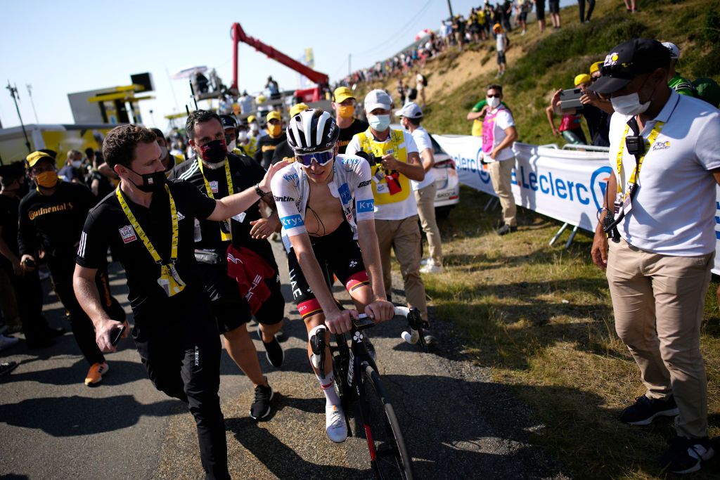 HAUTACAM FRANCE JULY 21 Tadej Pogacar of Slovenia and UAE Team Emirates White Best Young Rider Jersey crosses the finish line during the 109th Tour de France 2022 Stage 18 a 1432km stage from Lourdes to Hautacam 1520m TDF2022 WorldTour on July 21 2022 in Hautacam France Photo by Daniel Cole PoolGetty Images