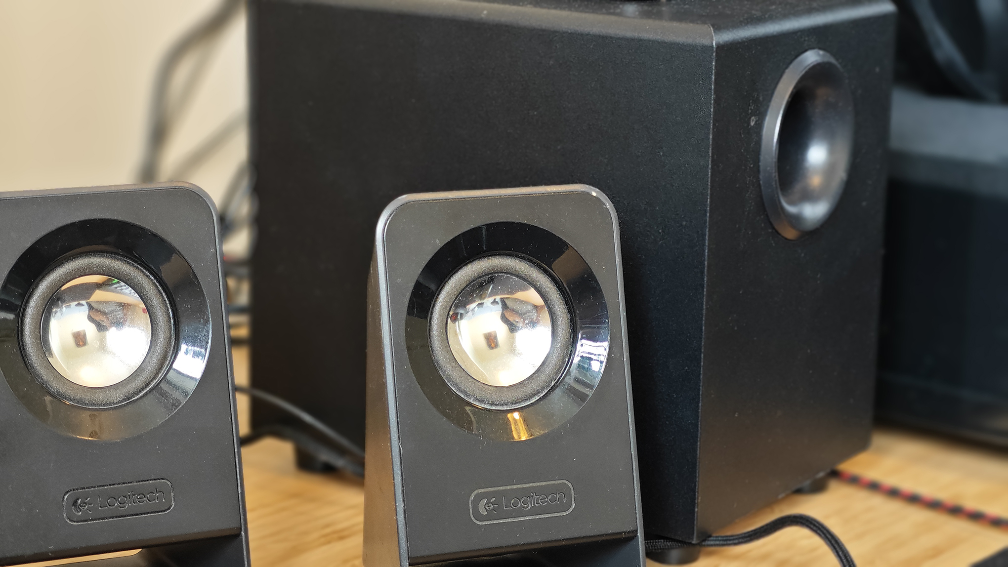 After 8 years, these Logitech speakers still my favourites | Creative