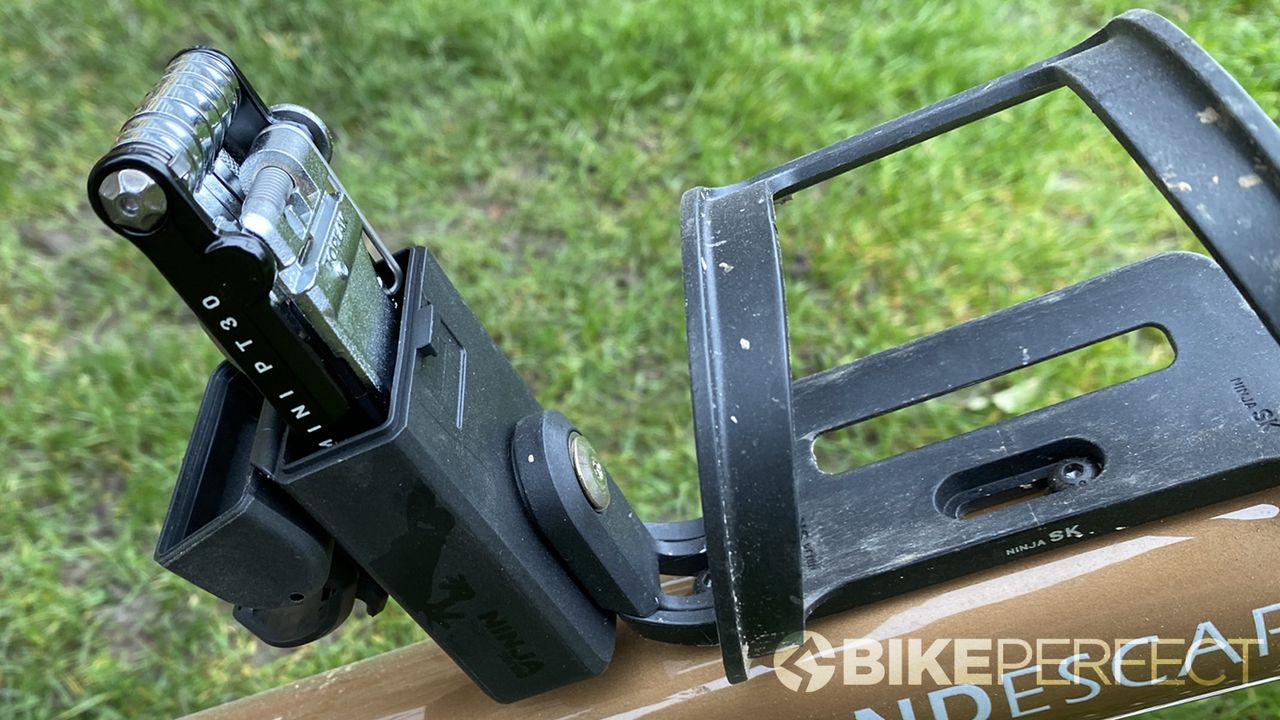 Topeak Ninja Master+ bottle cages and tools review