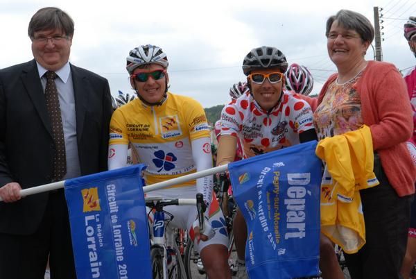 Yauheni Hutarovich (Fran&ccedil;aise Des Jeux) and Arkaitz Duran (Footon-Servetto)
