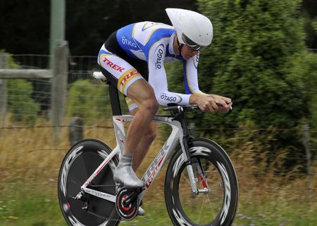Alex McGregor of Cycling Otago on his way to third place in the U23 category