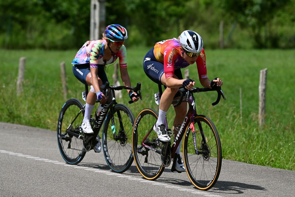 LAGOS DE COVADONGA SPAIN MAY 07 LR Katarzyna Niewiadoma of Poland and Team CanyonSRAM Racing and Marlen Reusser of Switzerland and Team SD Worx compete in the breakaway during the 9th La Vuelta Femenina 2023 Stage 7 a 937km stage from Pola de Siero to Lagos de Covadonga 1079m UCIWWT on May 07 2023 in Lagos de Covadonga Spain Photo by Dario BelingheriGetty Images