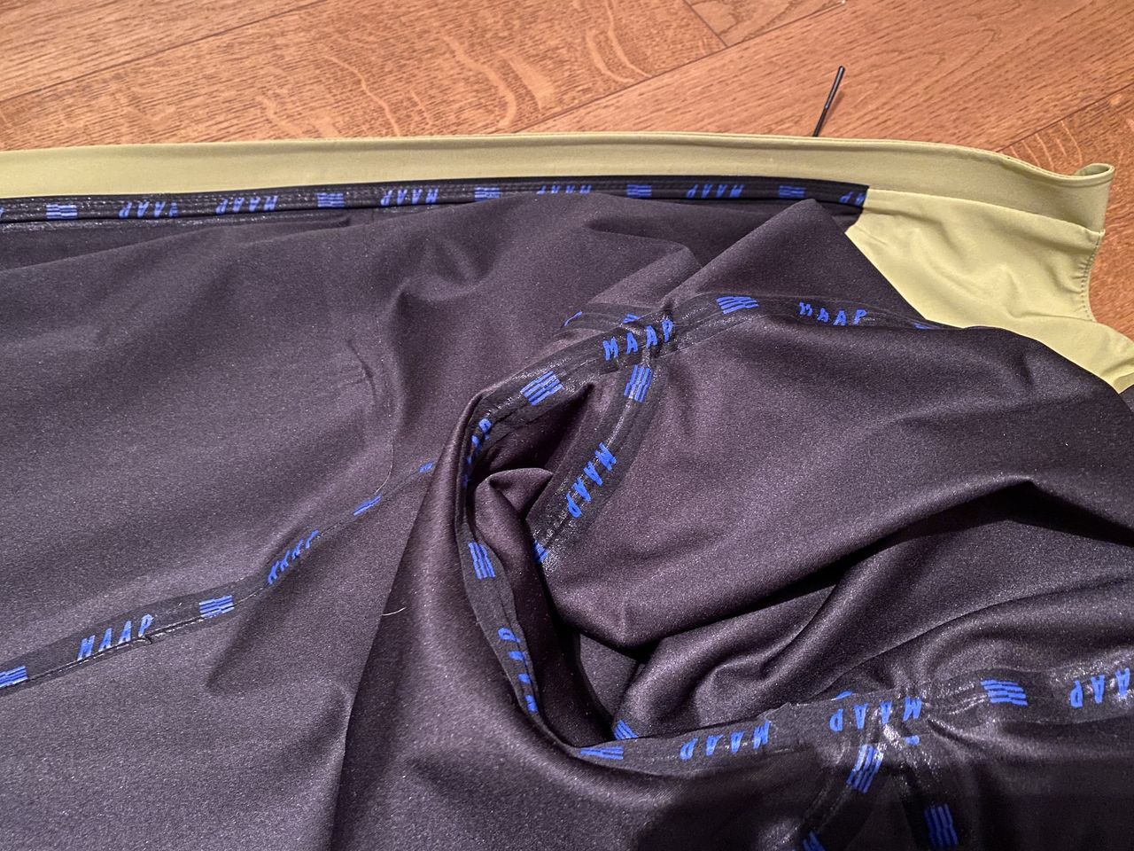 Internal seams