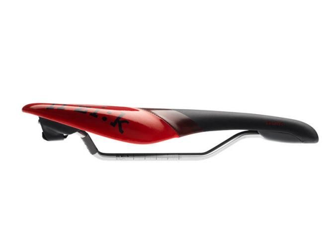 The Fi'zi:k Thar 29er saddle with alloy K:ium rails