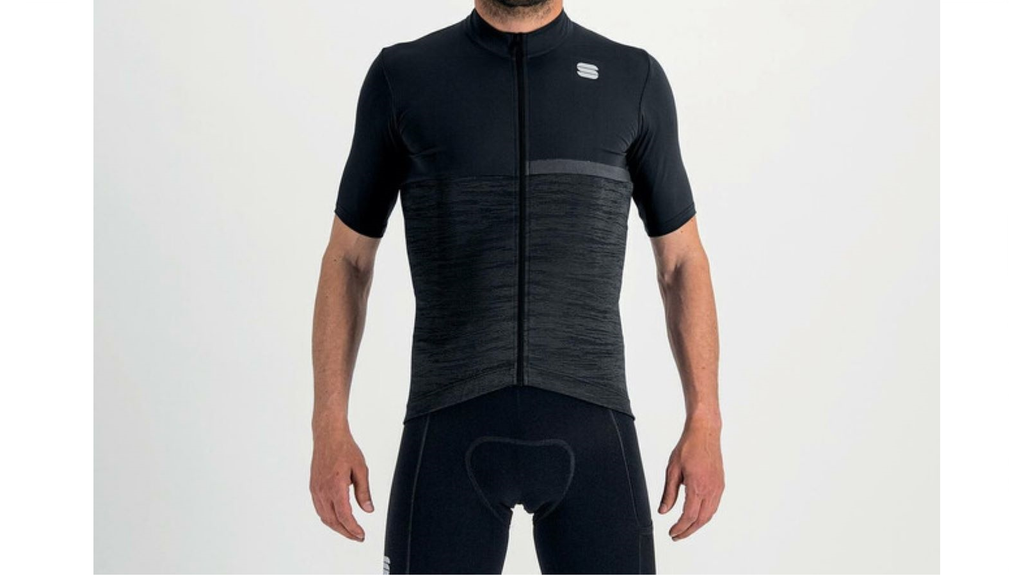 Best gravel bike clothing what to wear for your offroad excursions