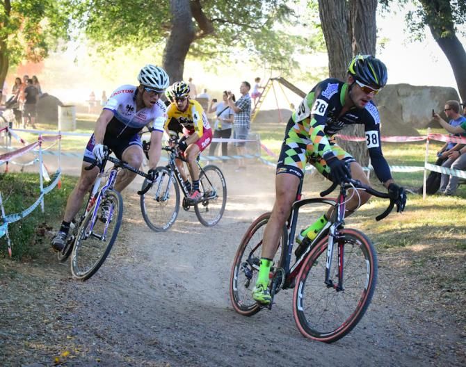 Lukas Winterberg (MG Racing) chasing Powers late in the race