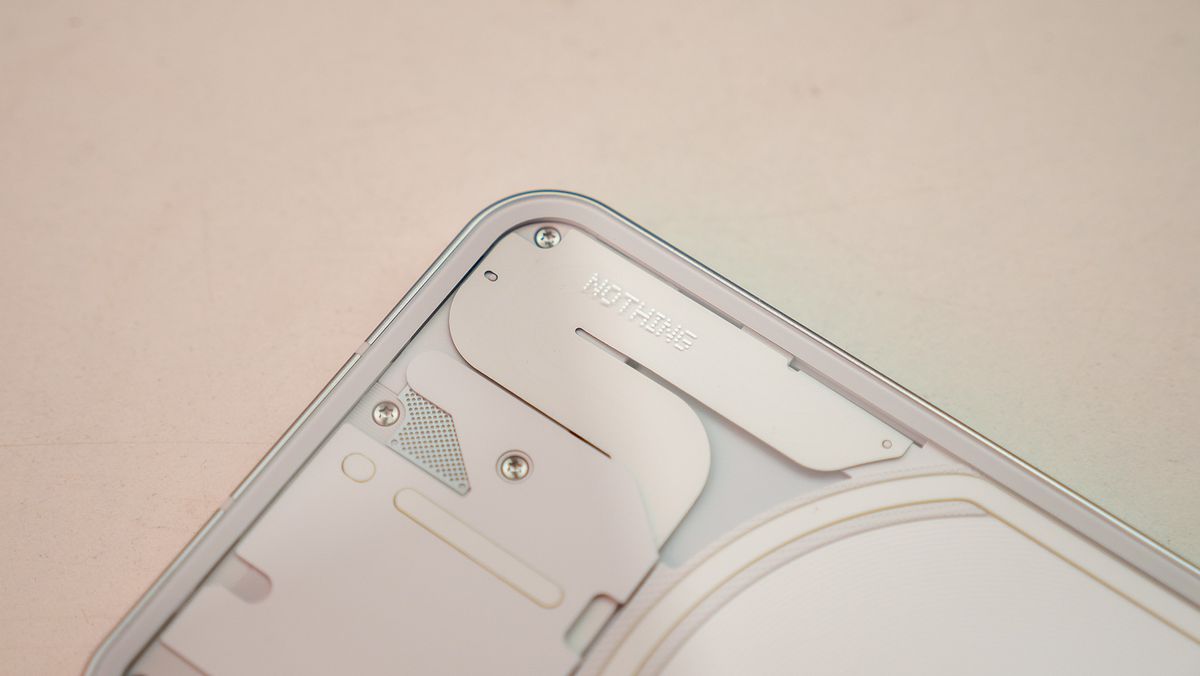 Nothing phone (1) hands-on: A basic phone that gets the basics right ...