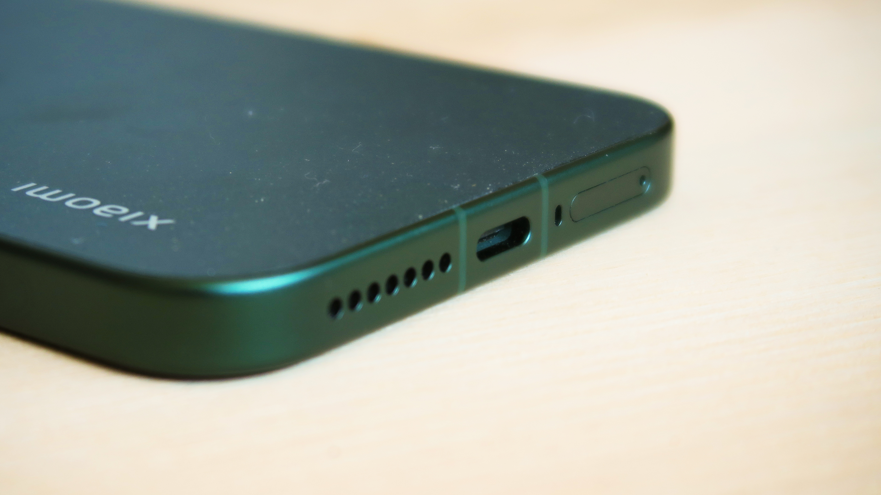 Xiaomi 17 Ultra review USB