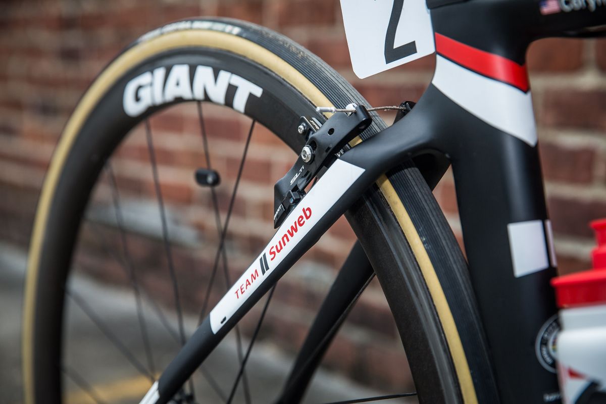 The Liv Envie uses Giant SpeedControl SL brakes tucked nicely behind the seat stays