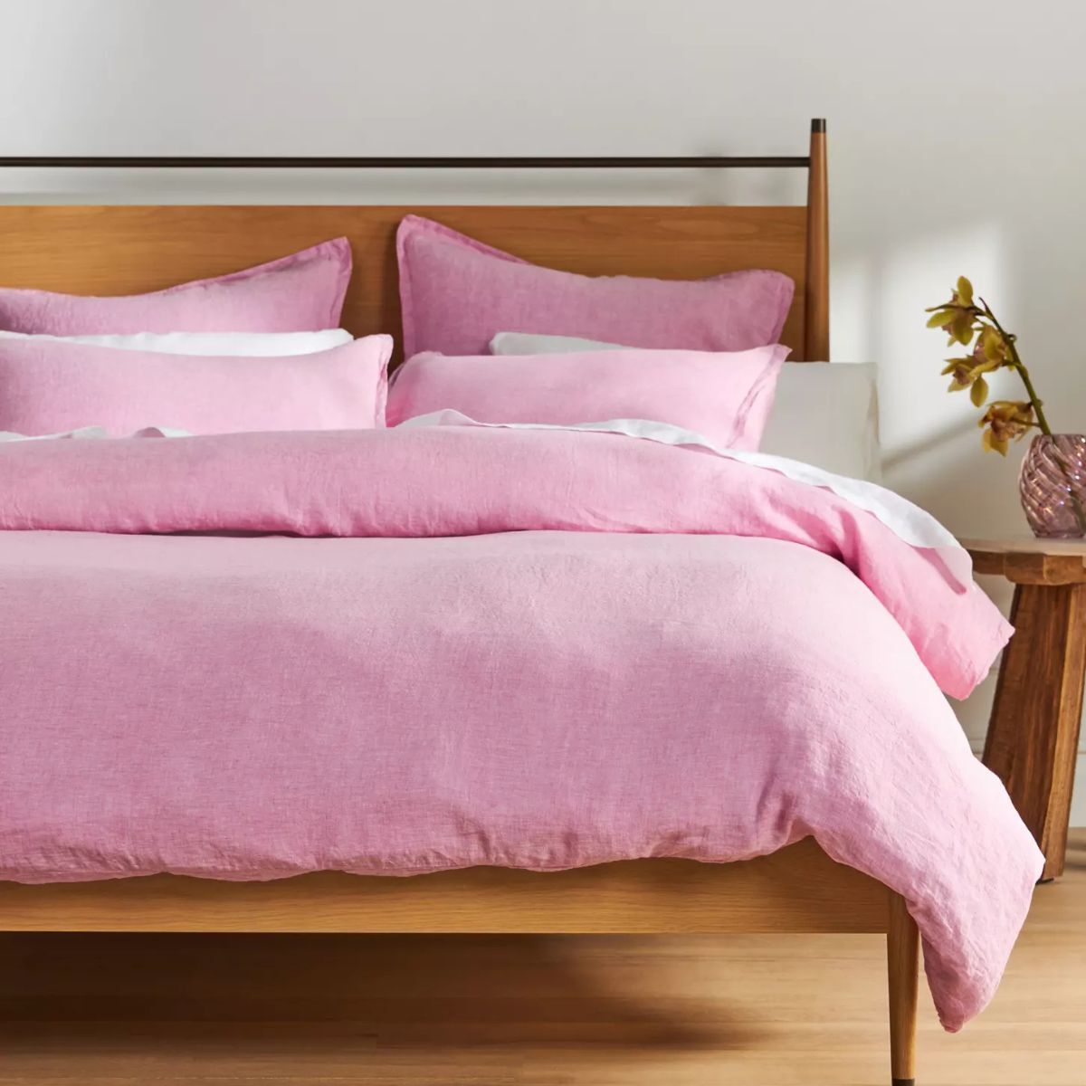 Pink linen bedding