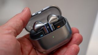 Samsung Galaxy Buds 3 Pro hands-on