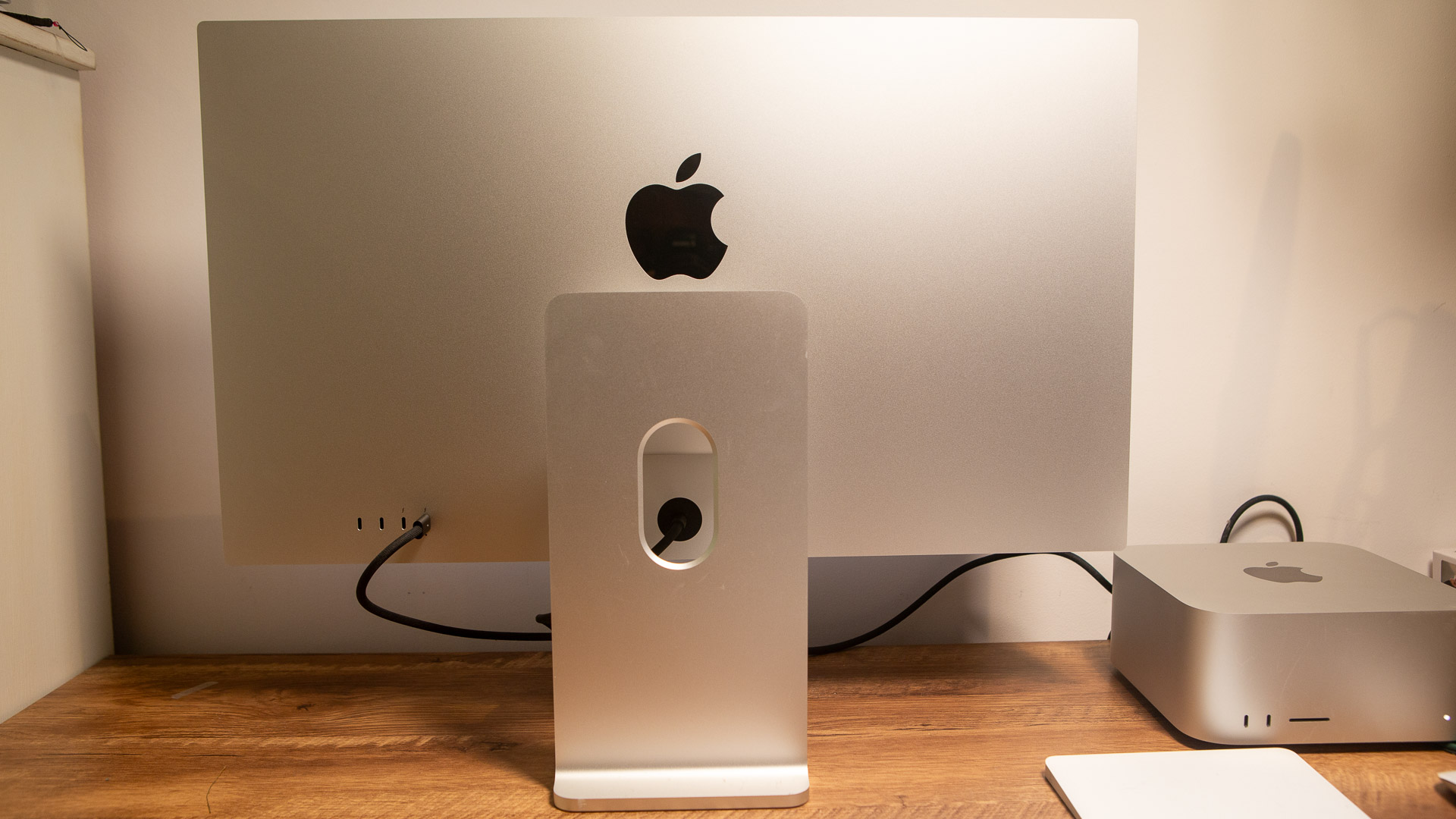 Apple Studio Display XDR