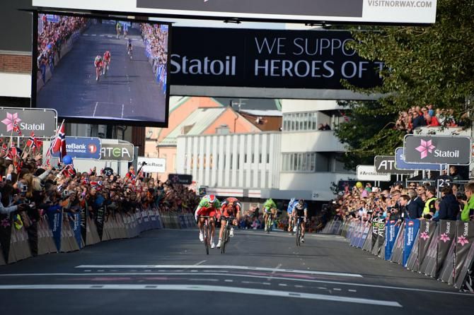 Alexander Kristoff outsprints Thor Hushovd
