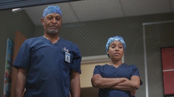 Screengrab from season 18 episode of Grey&#039;s Anatomy