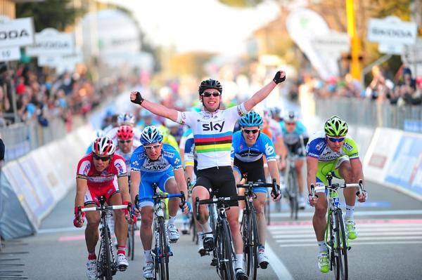 Mark Cavendish claimed another sprint victory on stage 2 of Tirreno-Adriatico