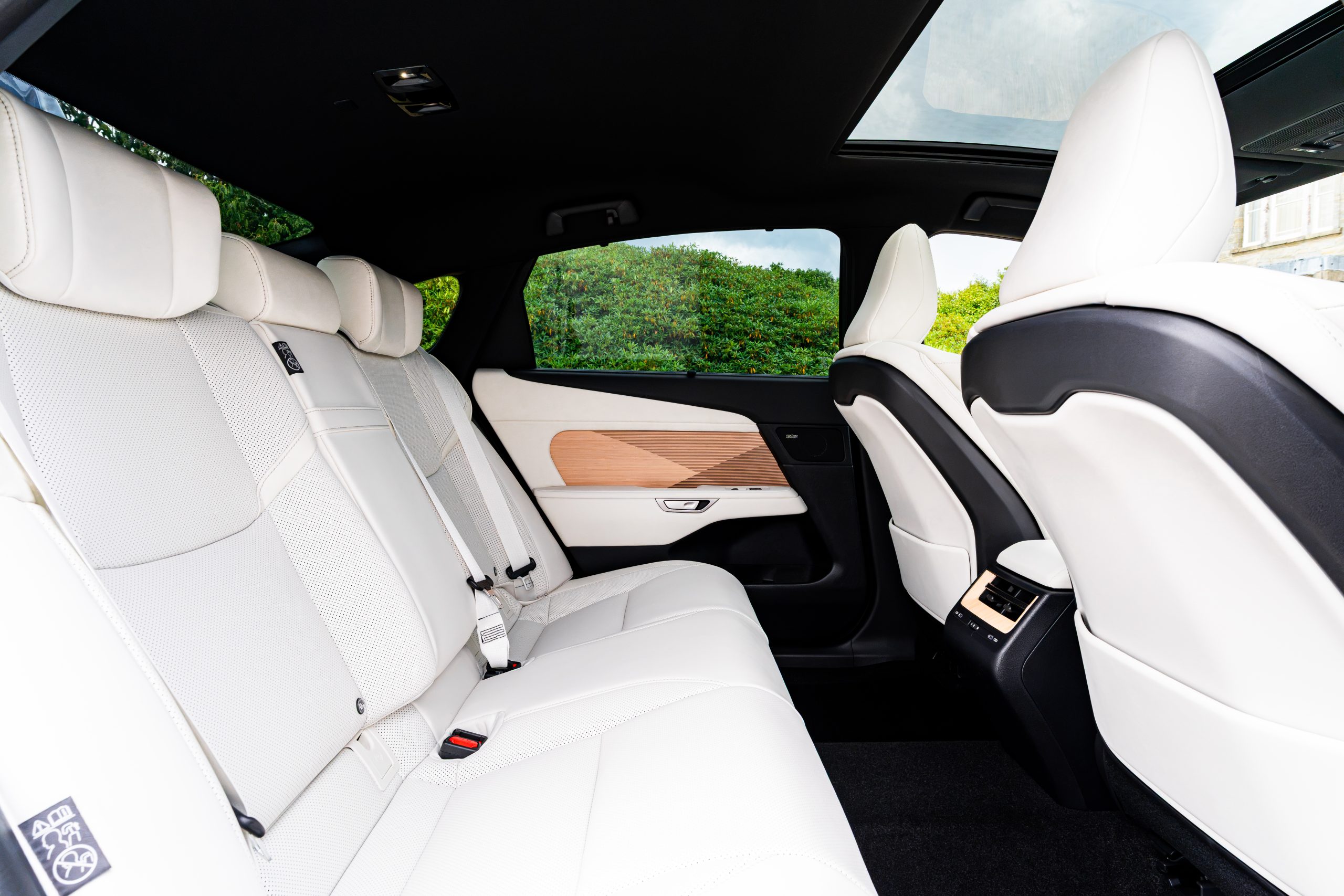 Rear seats in the Lexus ES