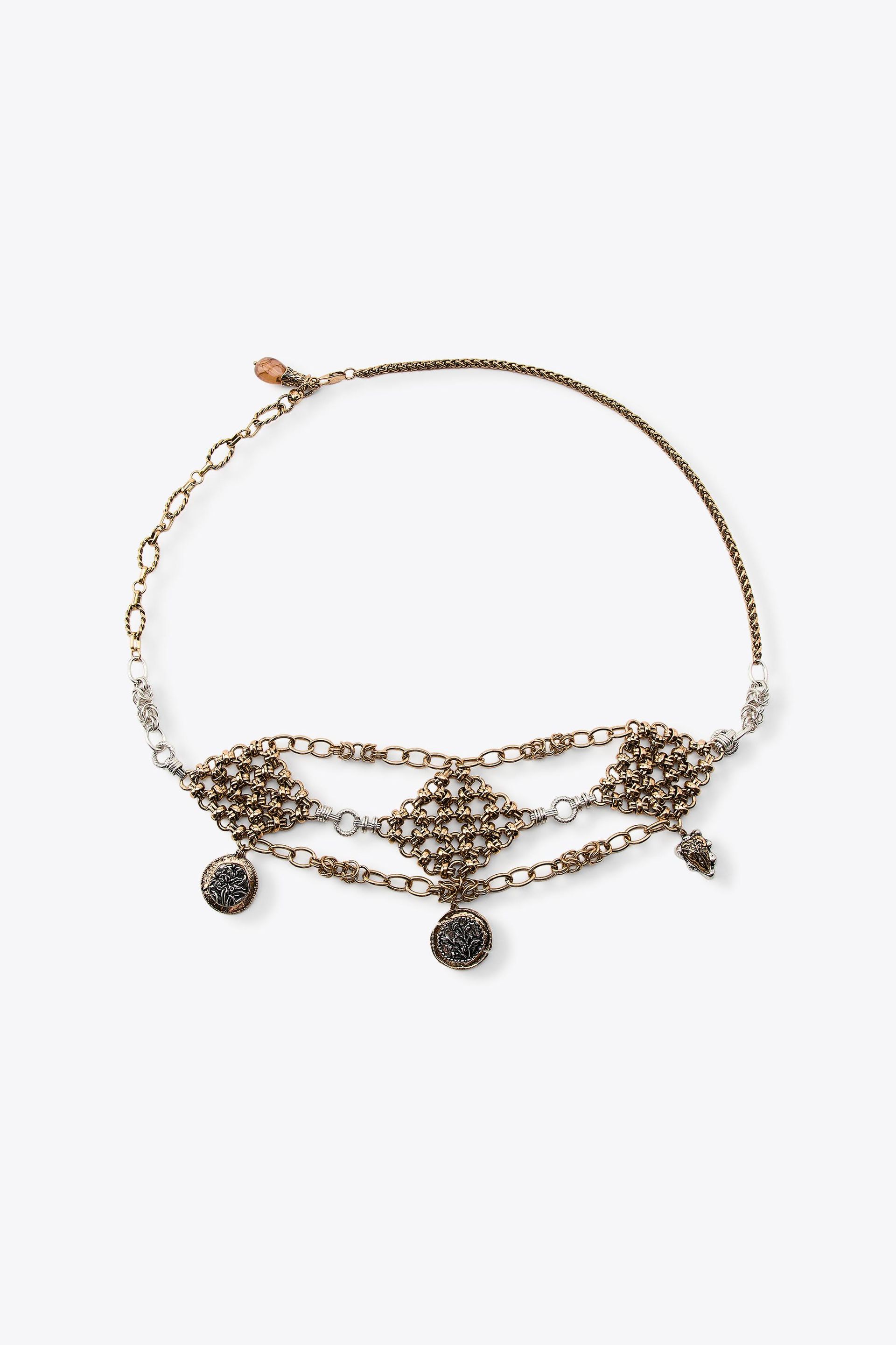 Rhombus Medallion Metal Belt