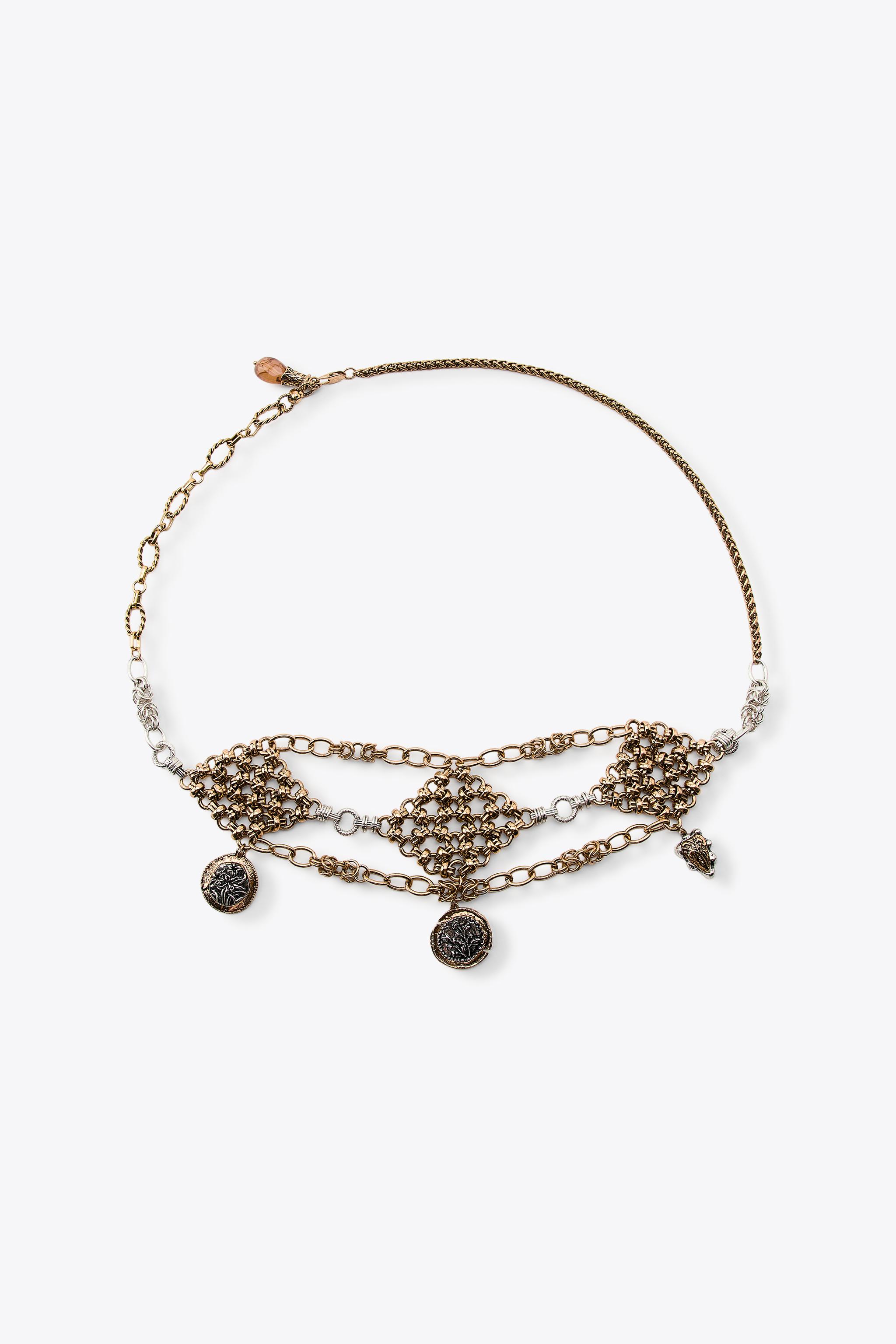 Rhombus Medallion Metal Belt