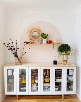 Kitchen cabinet upcycle
