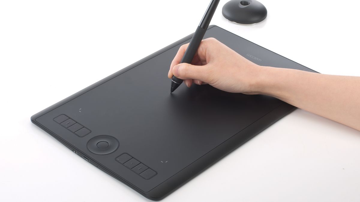 Wacom Intuos Pro PTH660 Creative Pen Tablet, Black, Medium