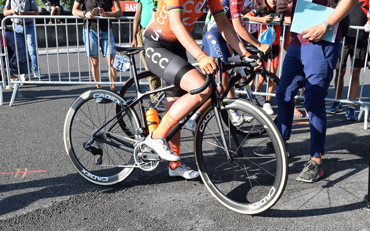 Vos' Liv frameset was equipped with new wheels from Giant's component brand Cadex