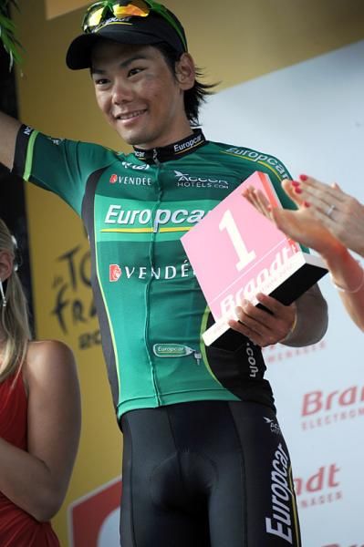 Yukiya Arashiro (Europcar) initiated the early break and earned the combativity prize for stage 4.