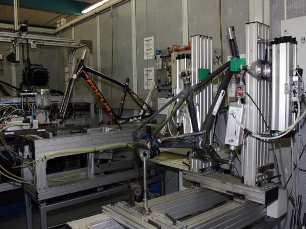 These machines test fatigue and ultimate strength properties of Focus frames.